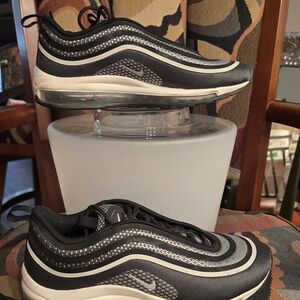 Nike MAX Air 97 ULTRA Black and White Sneakers